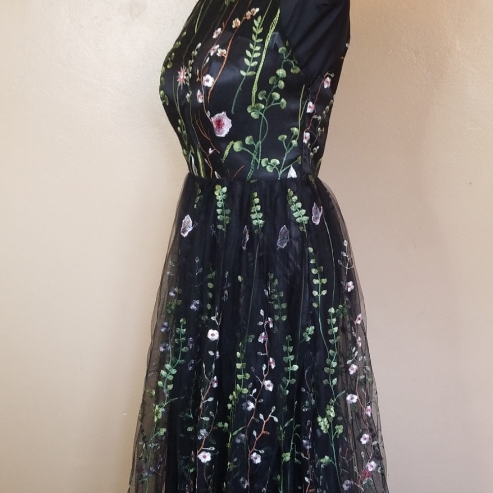 💙Black sheer embroidered dress - Picture 5 of 16